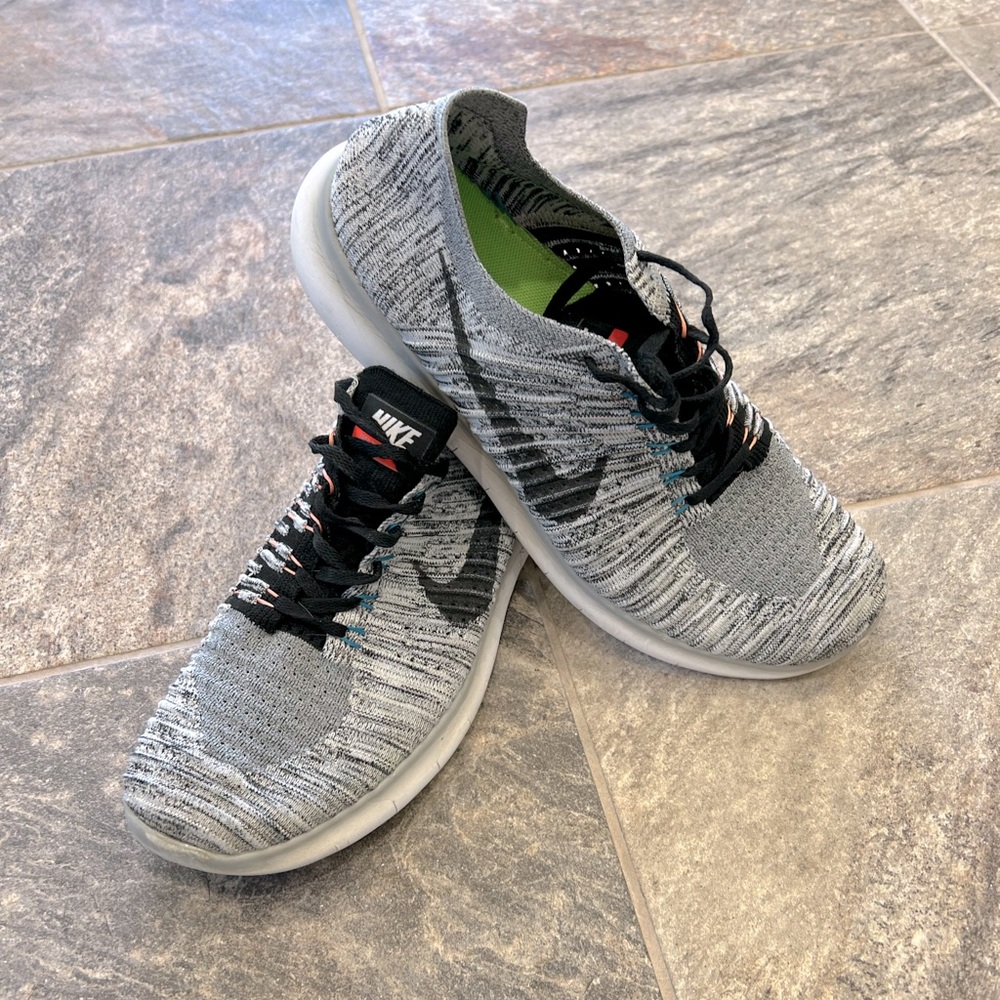 Nike Free Run Flyknit running shoe